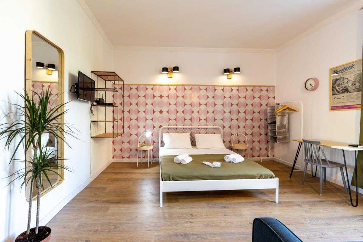 Central Vera Studio - Ideal For 3 - By Wehost Tbilisi Esterno foto