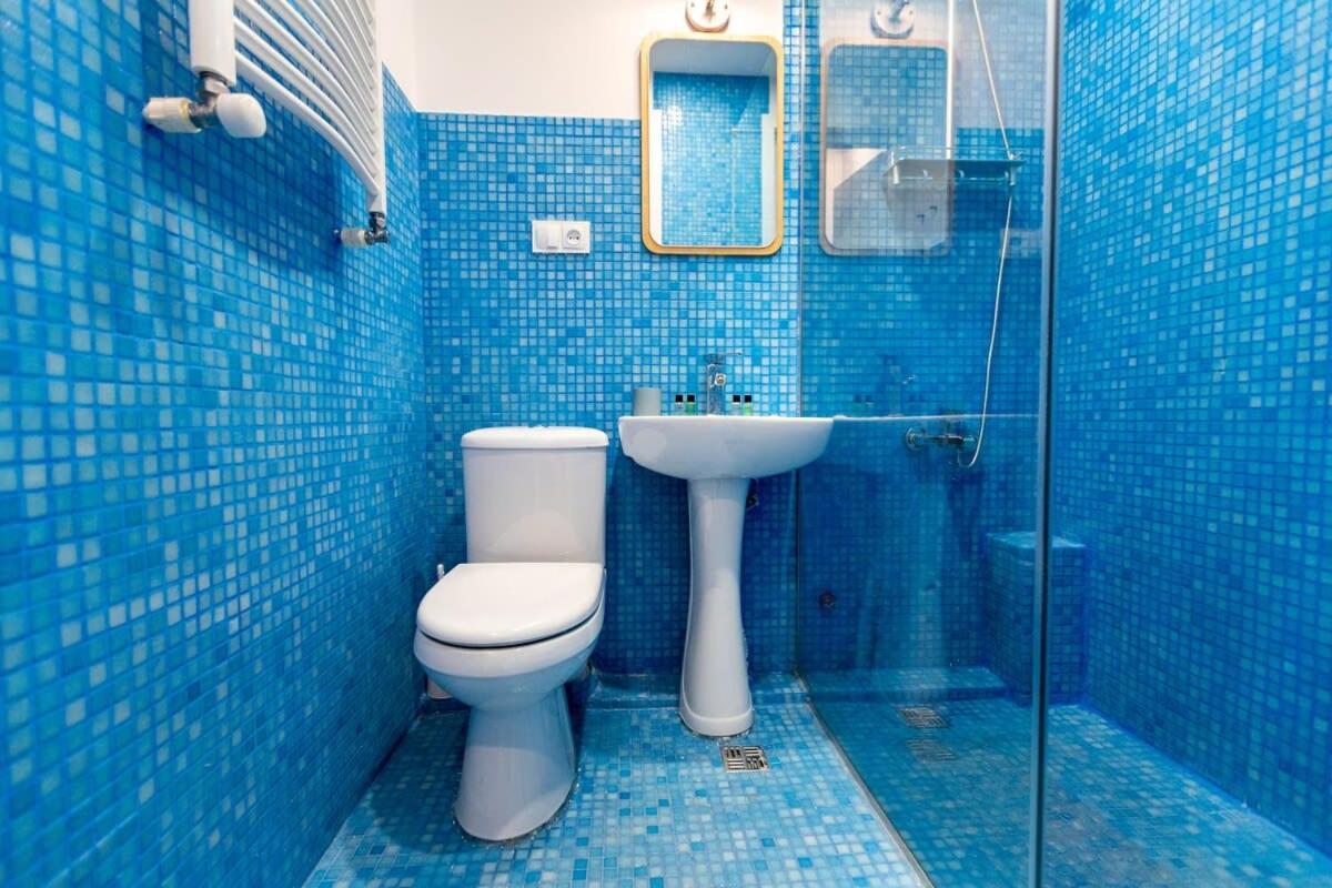 Central Vera Studio - Ideal For 3 - By Wehost Tbilisi Esterno foto